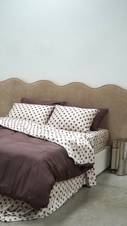 Pre-Order: Double Sided Polka Dot Duvet Set