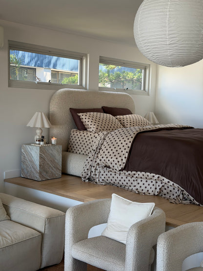 Pre-Order: Double Sided Polka Dot Duvet Set